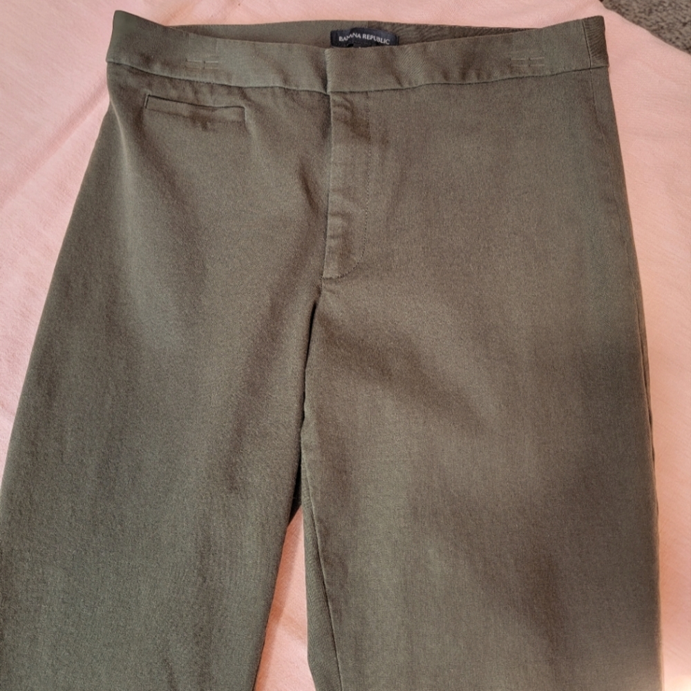 Banana Republic Olive Green Wide Leg Dress Pants